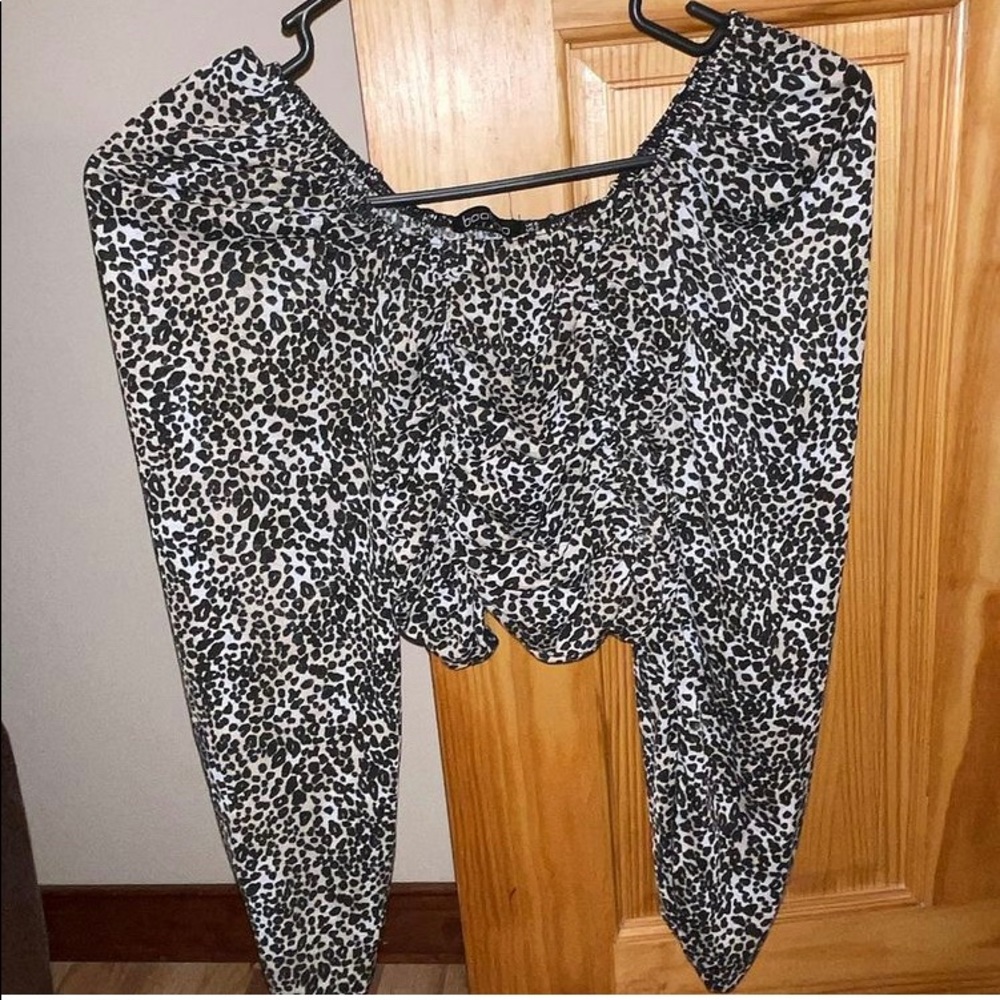 Boohoo ruffled top